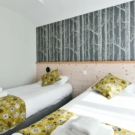 Hotel Logis Hotels Gnac E Pause 3*