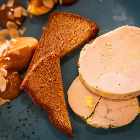 Hotel Logis Hotels Gnac E Pause 3*