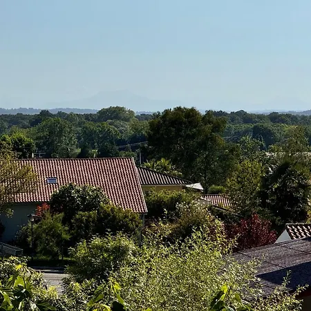 Hotel Logis Hotels Gnac E Pause