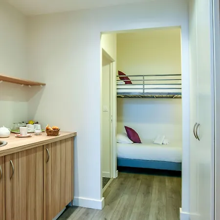 Hotel Logis Hotels Gnac E Pause 3*