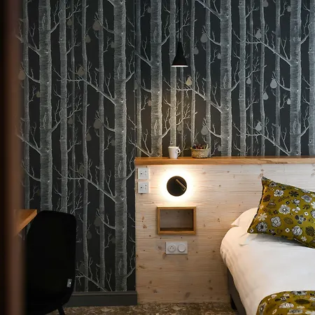 Hotel Logis Hotels Gnac E Pause 3*