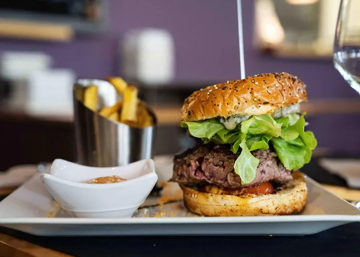 Logis Gnàc é Pause 3* Saint-Lon-Les-Mines