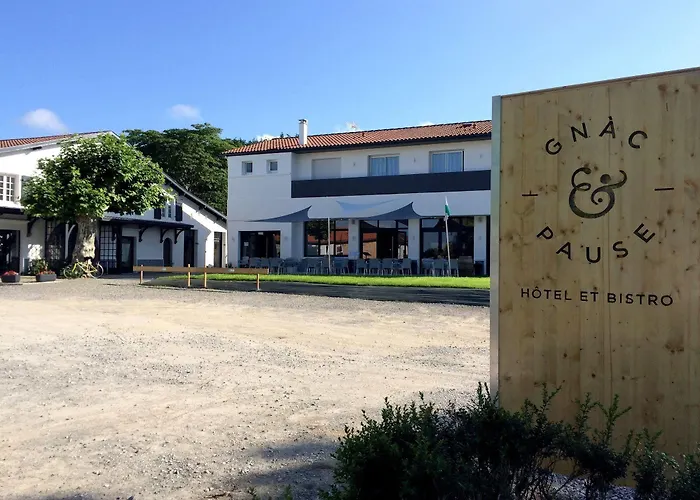 Logis Gnàc é Pause Hotel Saint-Lon-Les-Mines